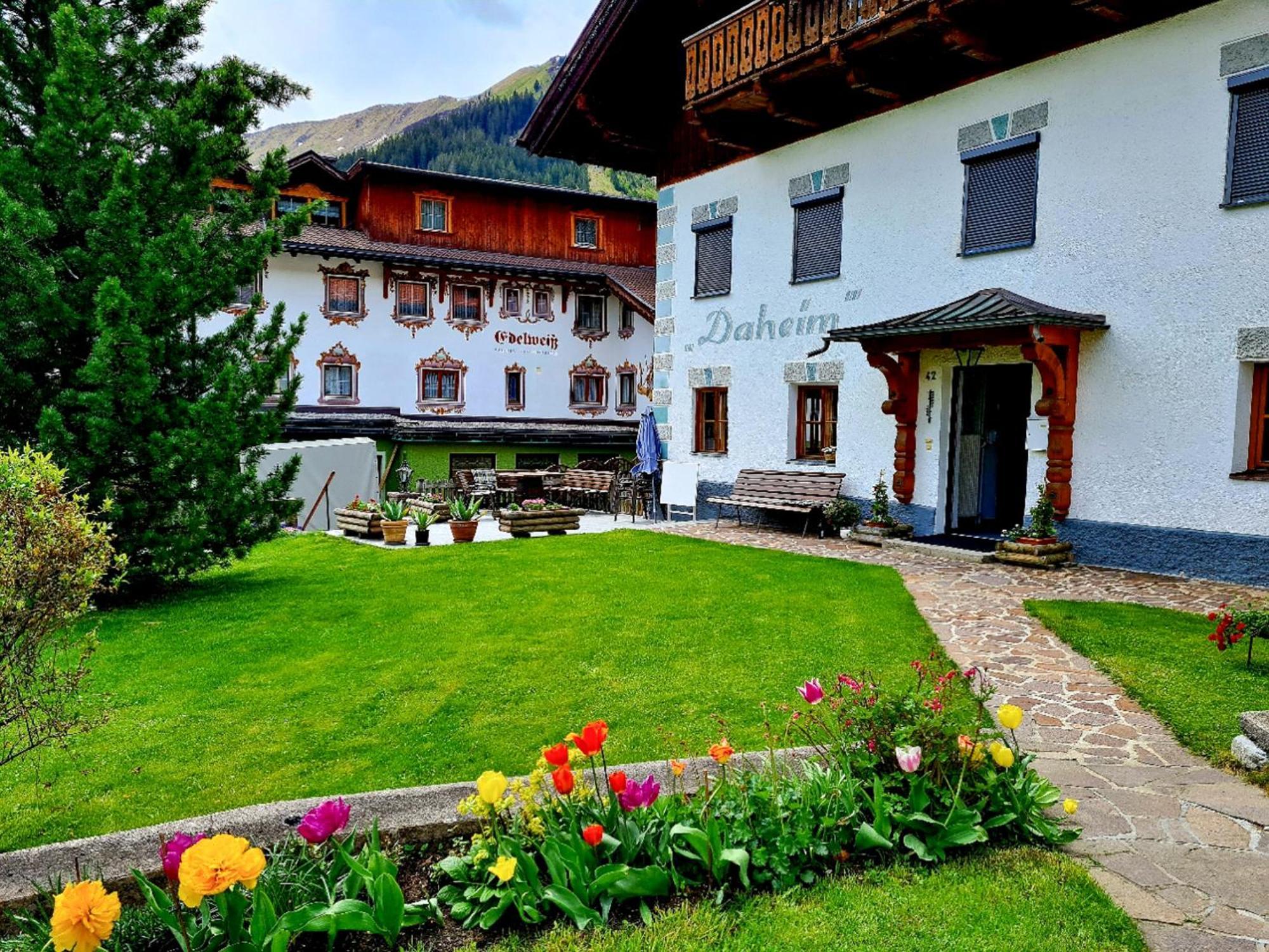 Haus Daheim Bed & Breakfast Berwang Exterior photo